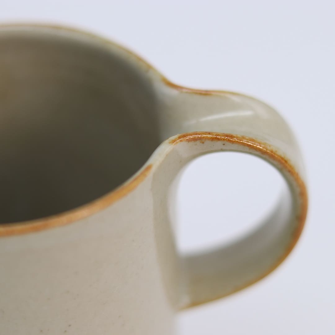 モデラート クリーマー グレー